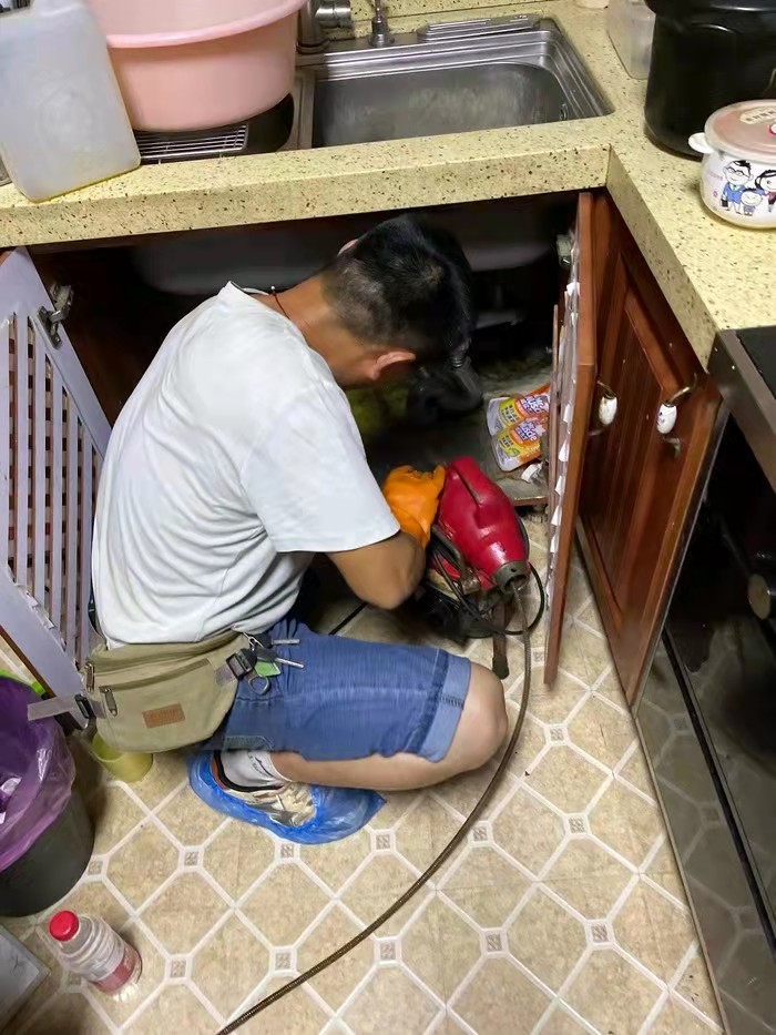 富锦通下水道